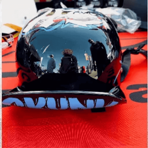 curved bill motorcycle helmet Bell Moto-10 Spherical MIPS Adult Dirt Bike Motocross ATV Off-road Carbon Fiber while the lightweight design ensures comfort during prolonged use SEDICI Strada 3 LE Forged